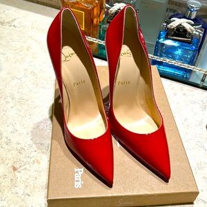 SO KATE !! Red patent leather - yes they are brand new never worn .
